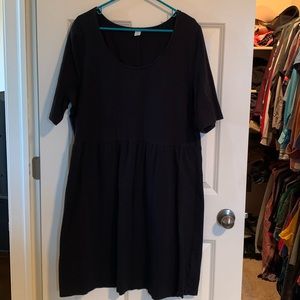Black dress; Old Navy; Size XXL